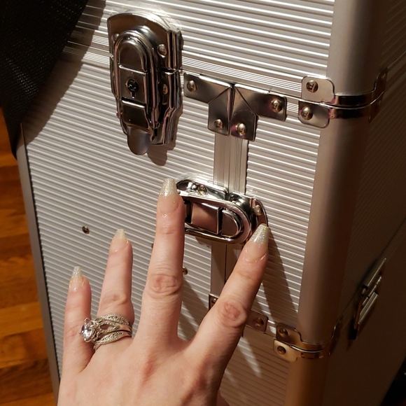 Makeup trunk - Picture 3 of 11